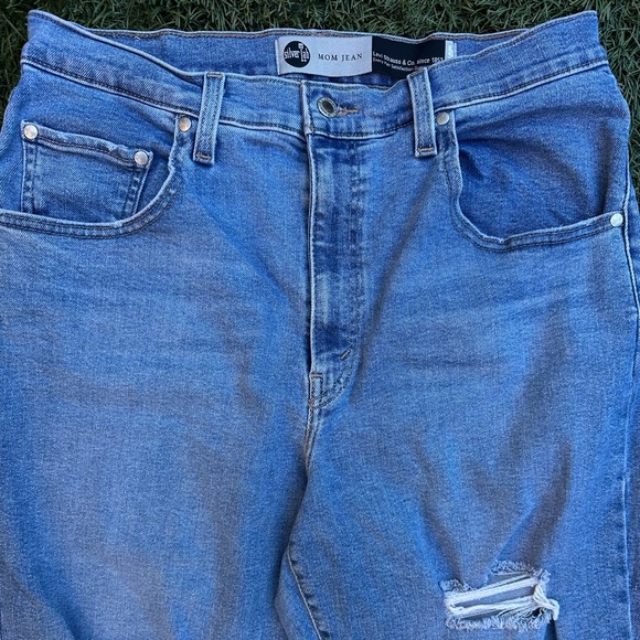 Levi's SilverTab Women’s High Waisted Mom Jeans Retro Baggy Stretch Denim 32 27L - Picture 3 of 10